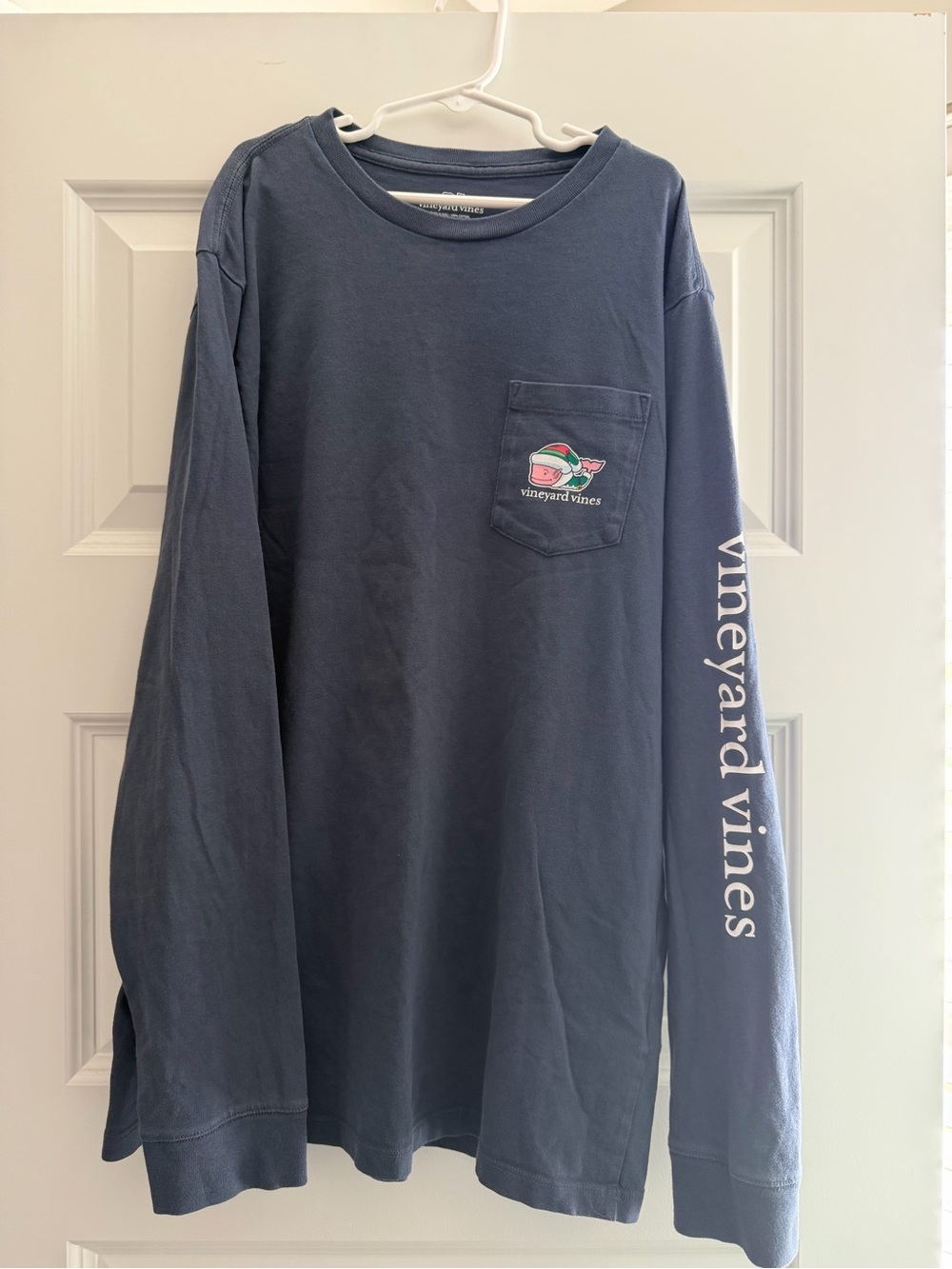 vineyard vines Boys XL Holiday Elf Whale Long Sleeve Pocket T-Shirt Navy